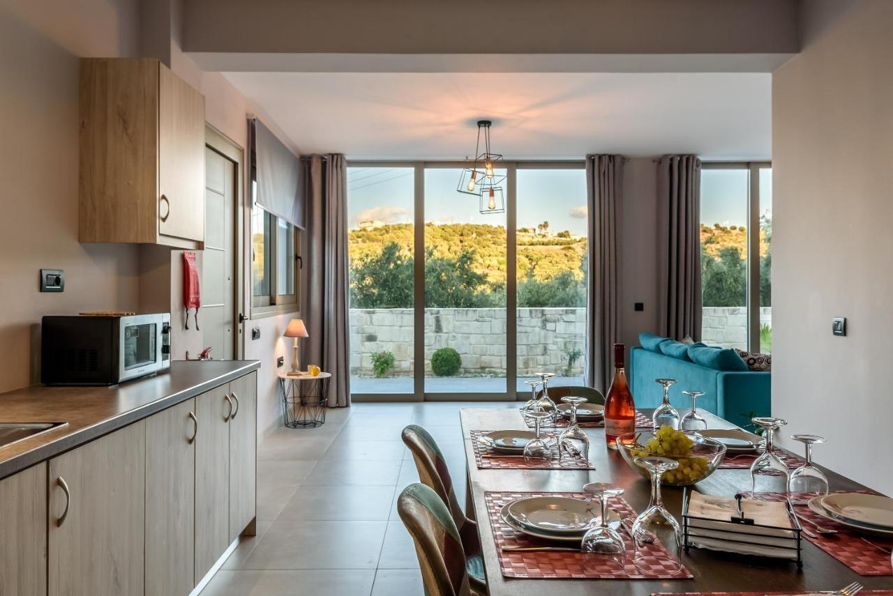 Villa Vasiliki 斯塔罗斯 外观 照片