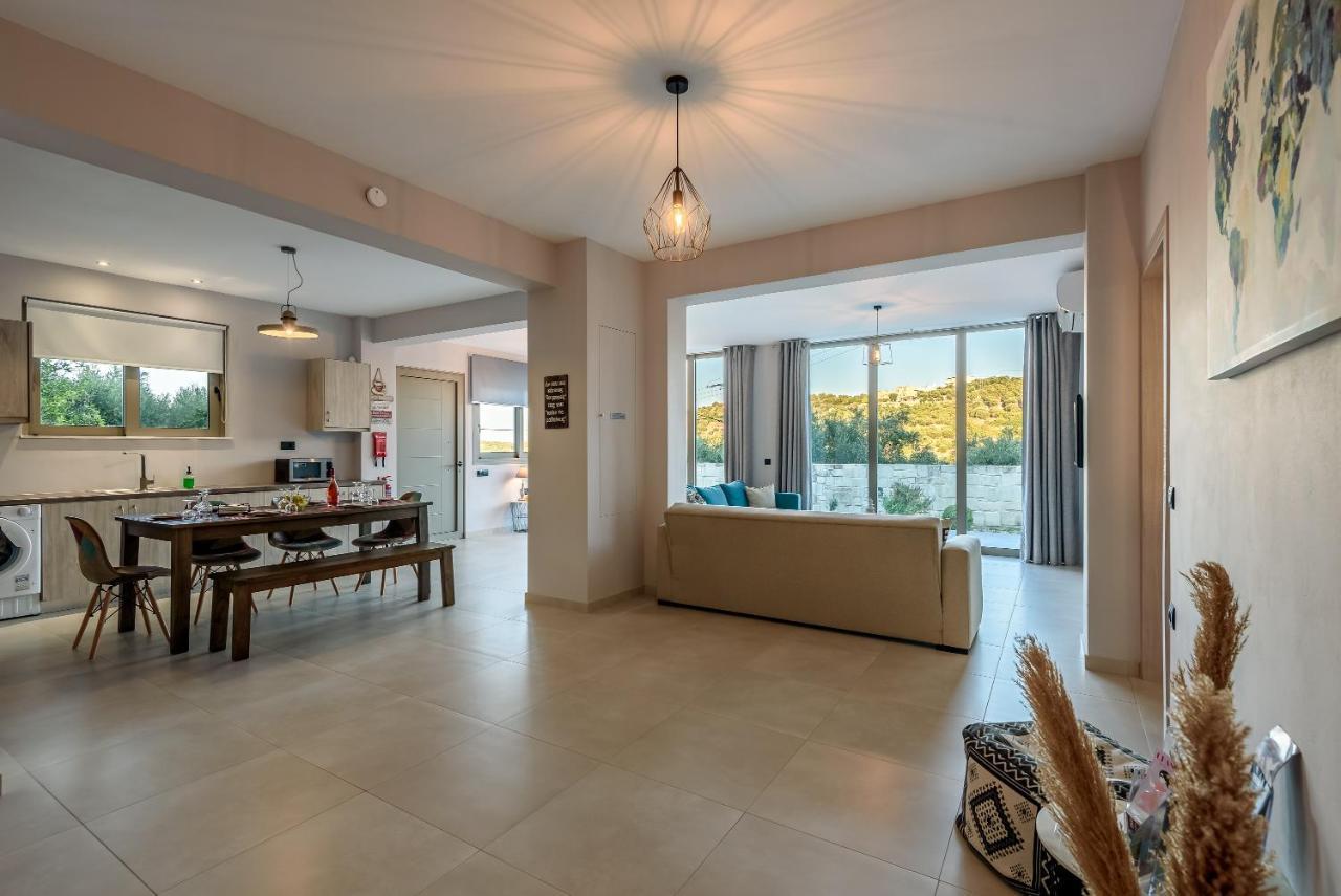 Villa Vasiliki 斯塔罗斯 外观 照片
